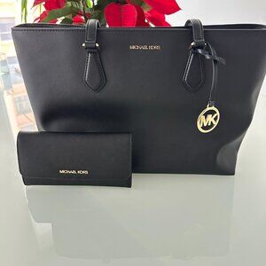 Authentic Michael Kors Bag and Wallet & Matching Shoulder Bag and Wallet